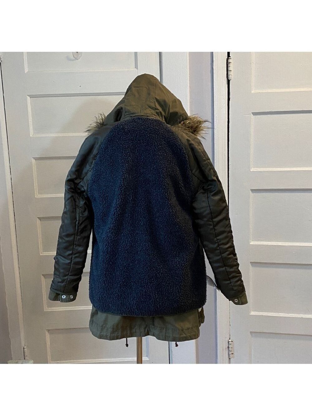 Gap Green Utility Jacket with Faux Fur Trimmed Hood, Size L - Picture 11 of 15